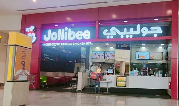 Jollibee Restaurant, Ezdan Mall, Wakrah