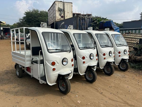 Electric Open Loader Rickshaw